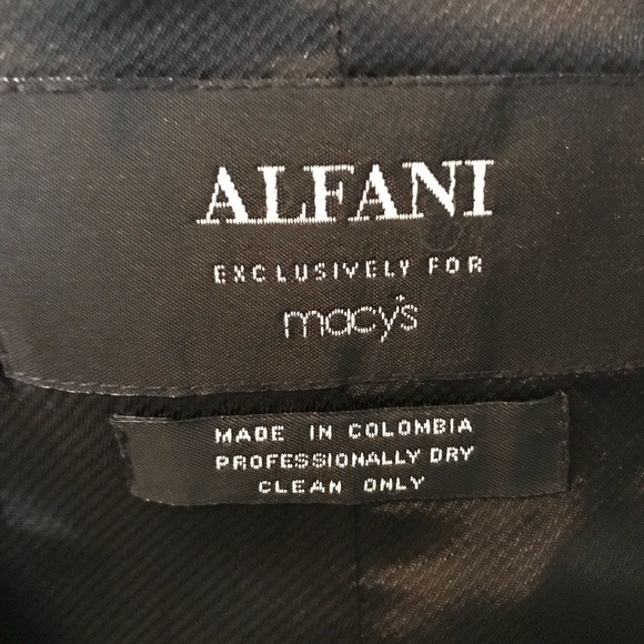 Vest - Picture 2 of 2